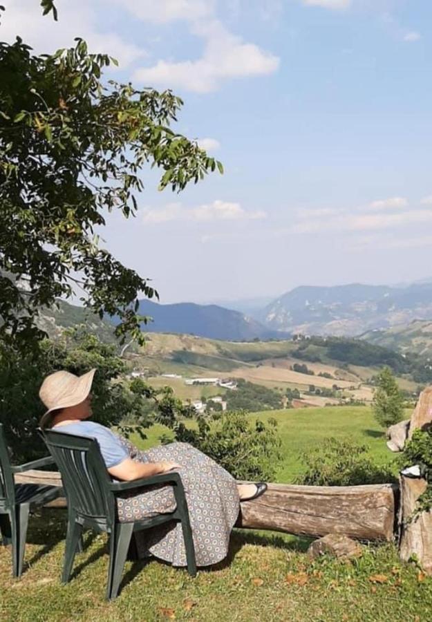 فيلا La Piana Dei Castagni Castel dʼAiano المظهر الخارجي الصورة