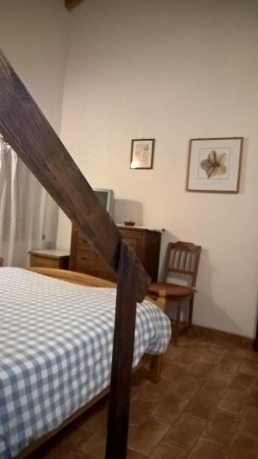 فيلا La Piana Dei Castagni Castel dʼAiano الغرفة الصورة